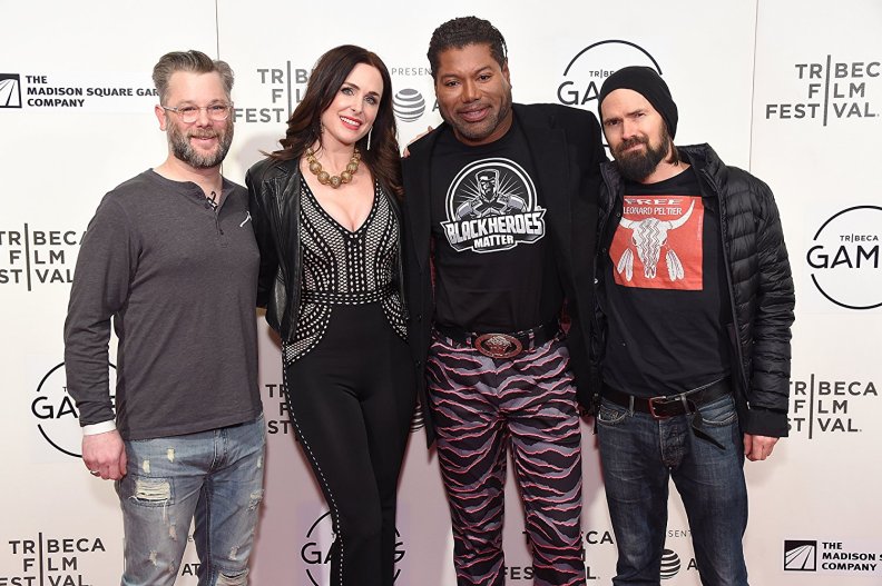 MV5BMjUyMjQzMDA4M15BMl5BanBnXkFtZTgwNTU4NTE0NTM@._V1_SY1000_CR0,0,1502,1000_AL_