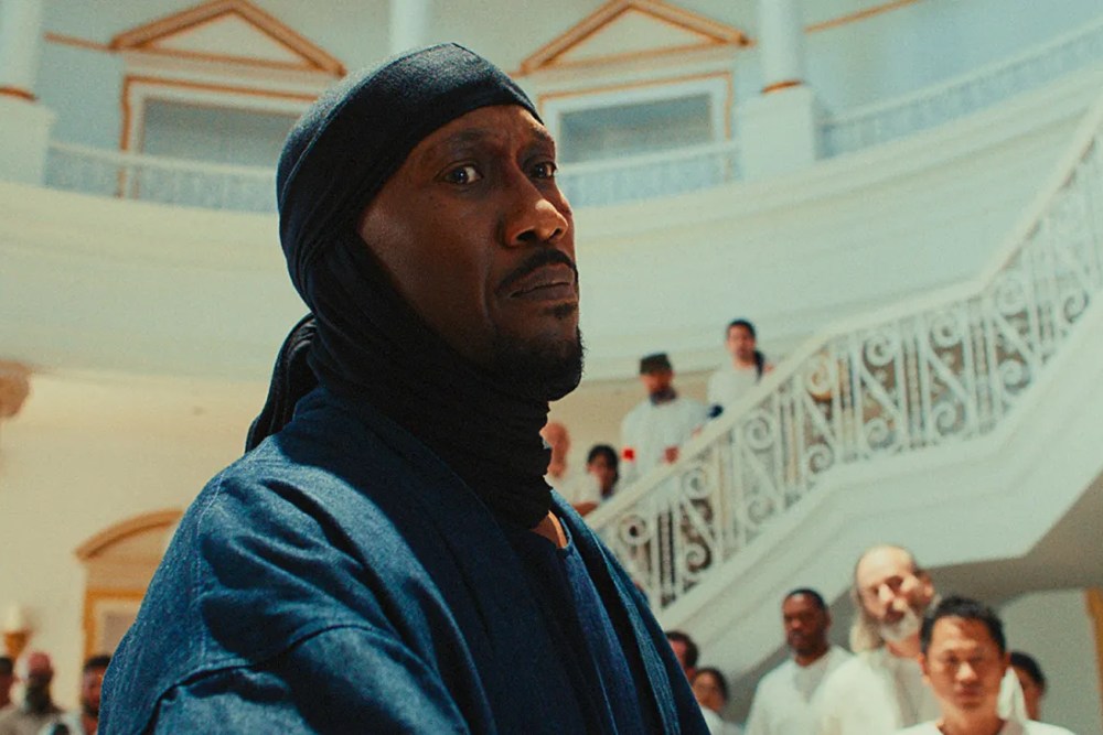 Your Mother Your Mother Your Mother' Review: Mahershala Ali Excels